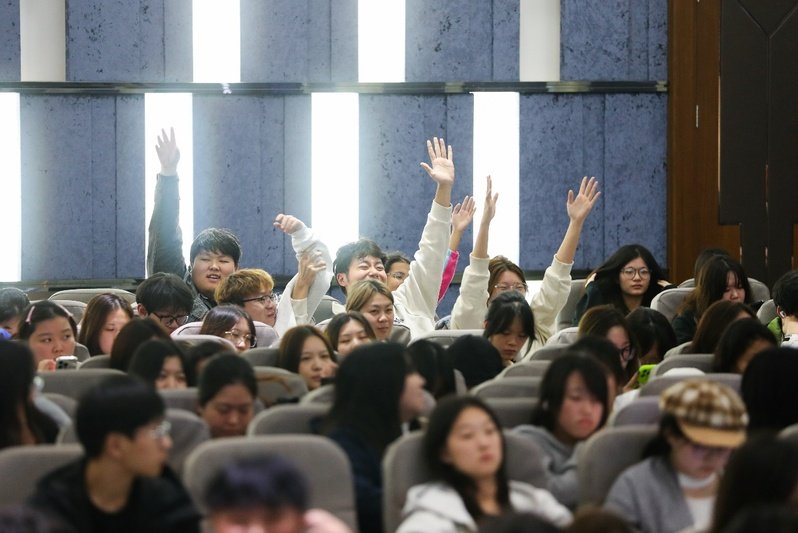 8支队伍于10月25日脱颖而出